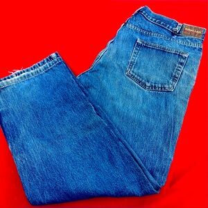 Kirkland men’s jeans, cotton 100%, size 38 x 30.